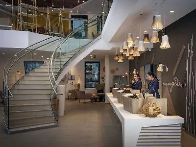 ホテル Hilton Garden Paris マシー