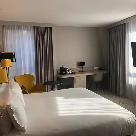 Hotel Hilton Garden Paris 4*