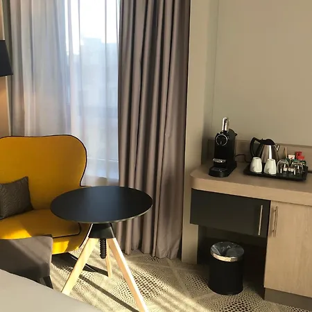 Hilton Garden Paris 4*