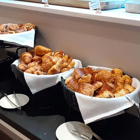 Hilton Garden Paris Hotel
