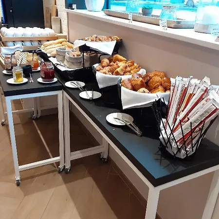 Hilton Garden Paris Szálloda Massy